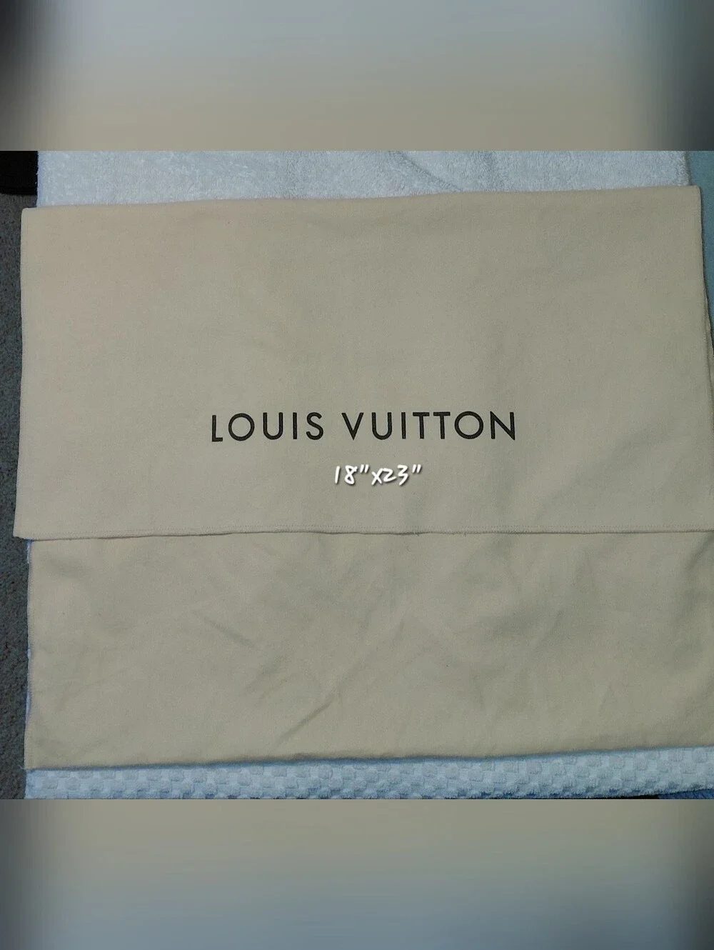 Louis Vuitton Large Cream Dust Cover 18